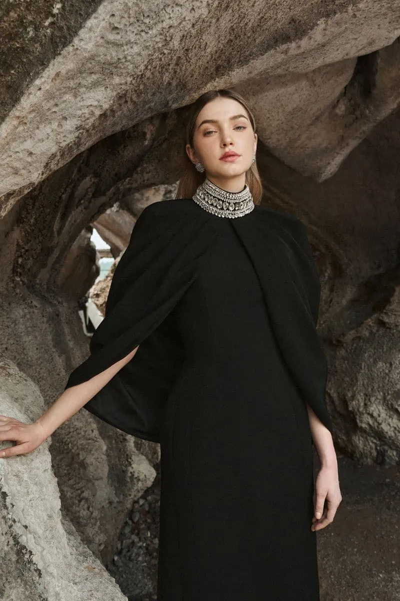 BLACK STONE COLLAR CAPE AND FULL DRESS