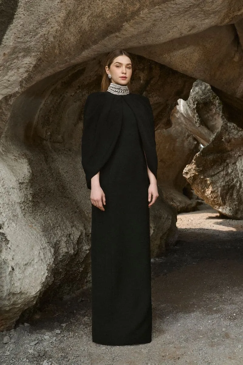 BLACK STONE COLLAR CAPE AND FULL DRESS