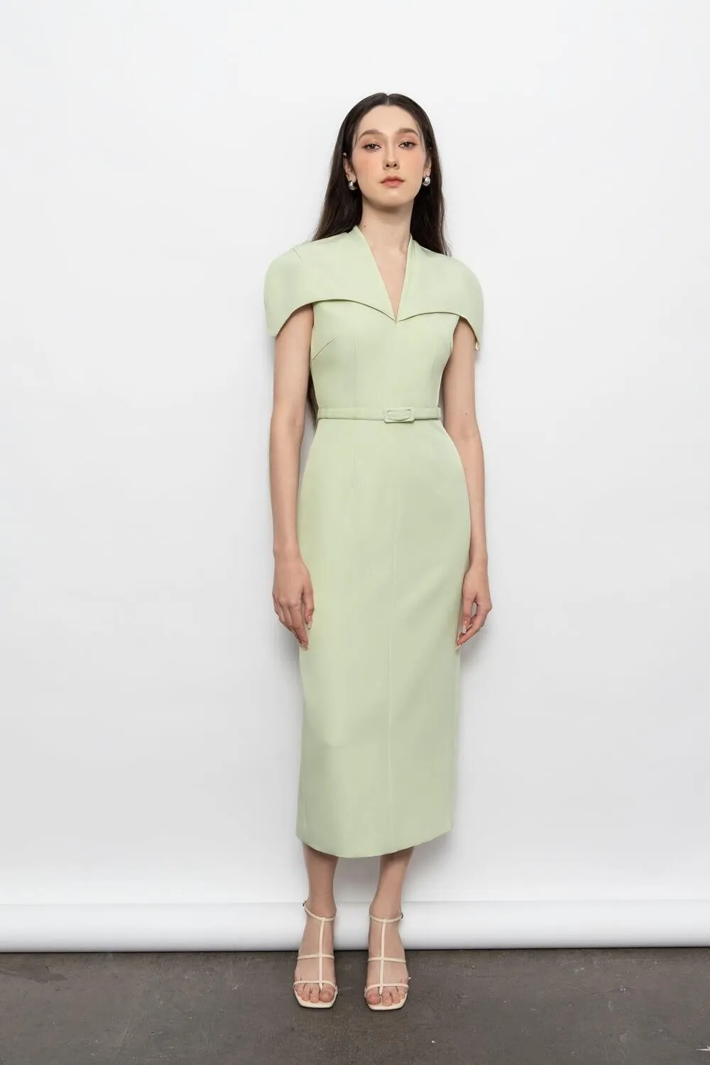 Evelyn Sheath Cape Sleeved Polyester Midi Dress