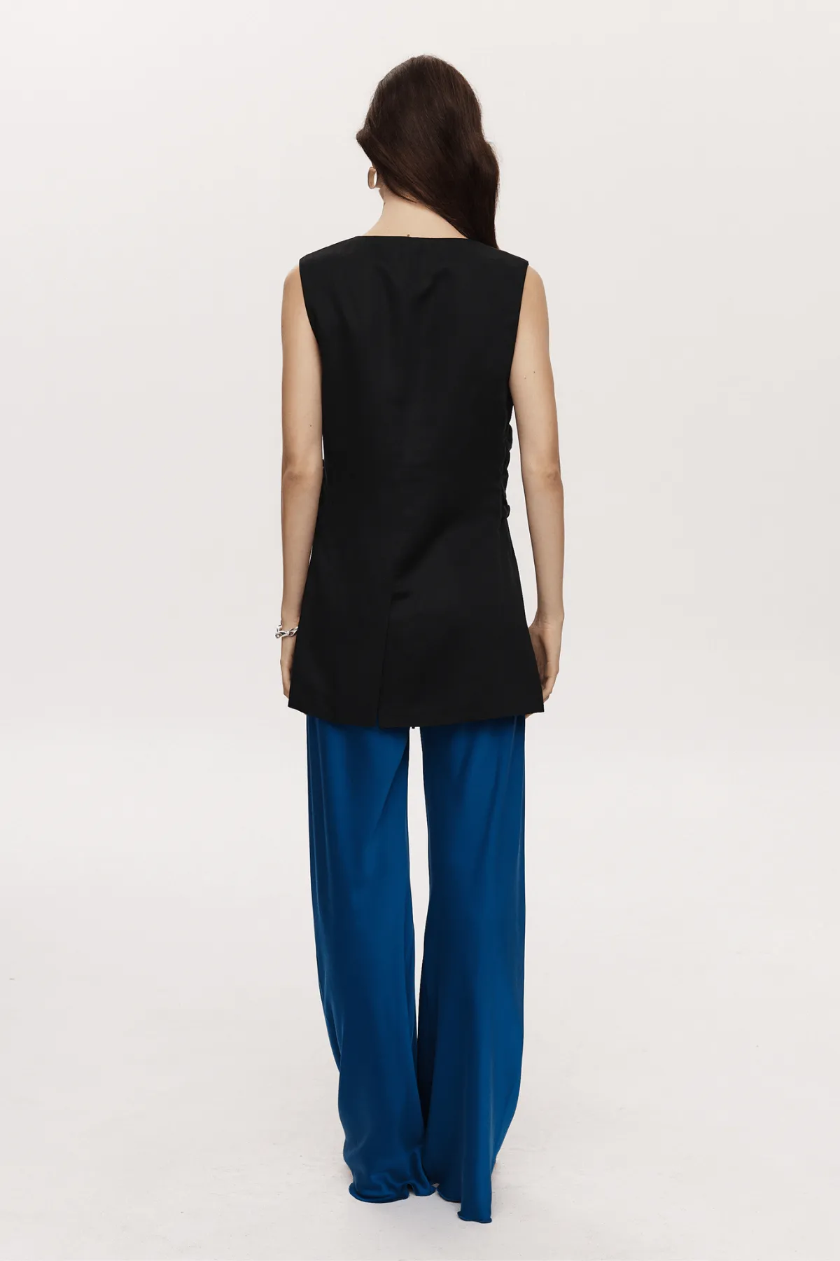HARI VEST BLACK