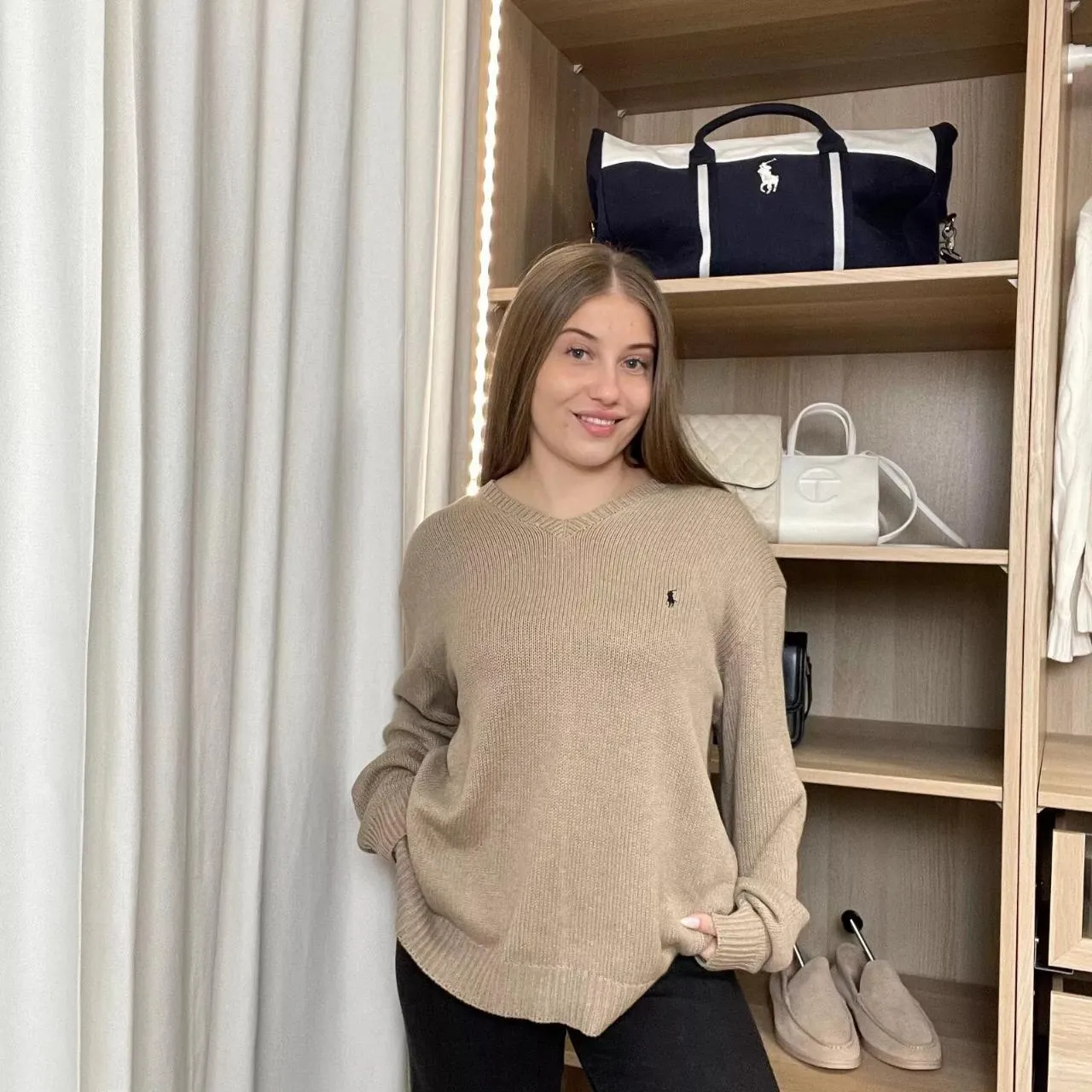 Preowned Polo Ralph Lauren Womens Knitted Jumper Size M Loose Beige V-Neck Sweater Knit